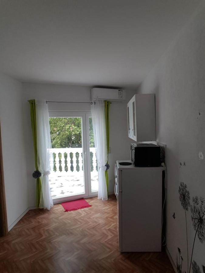Apartments Megi Biograd Na Moru Exterior foto